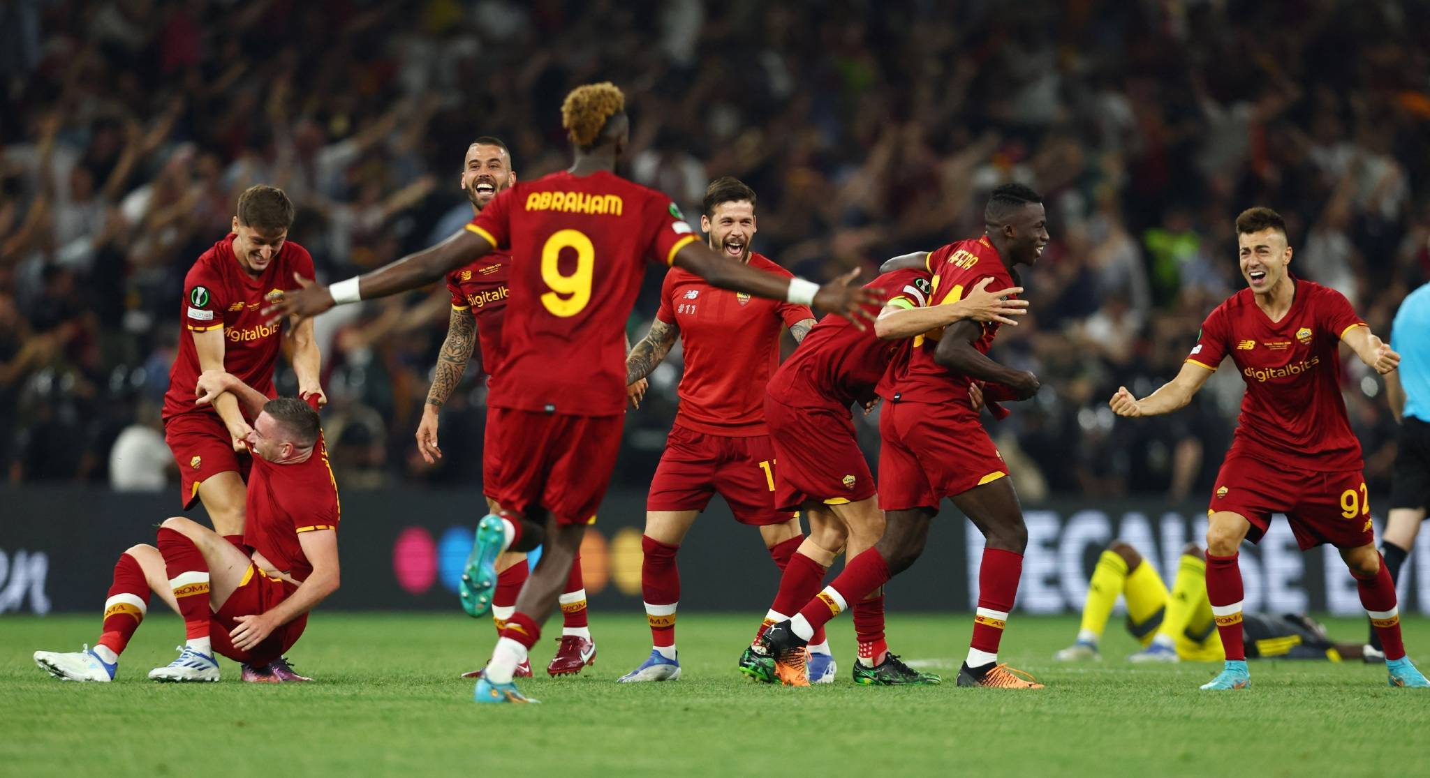 爱游戏体育官网-佛罗伦萨击败那不勒斯，冲击意甲前五位置的简单介绍